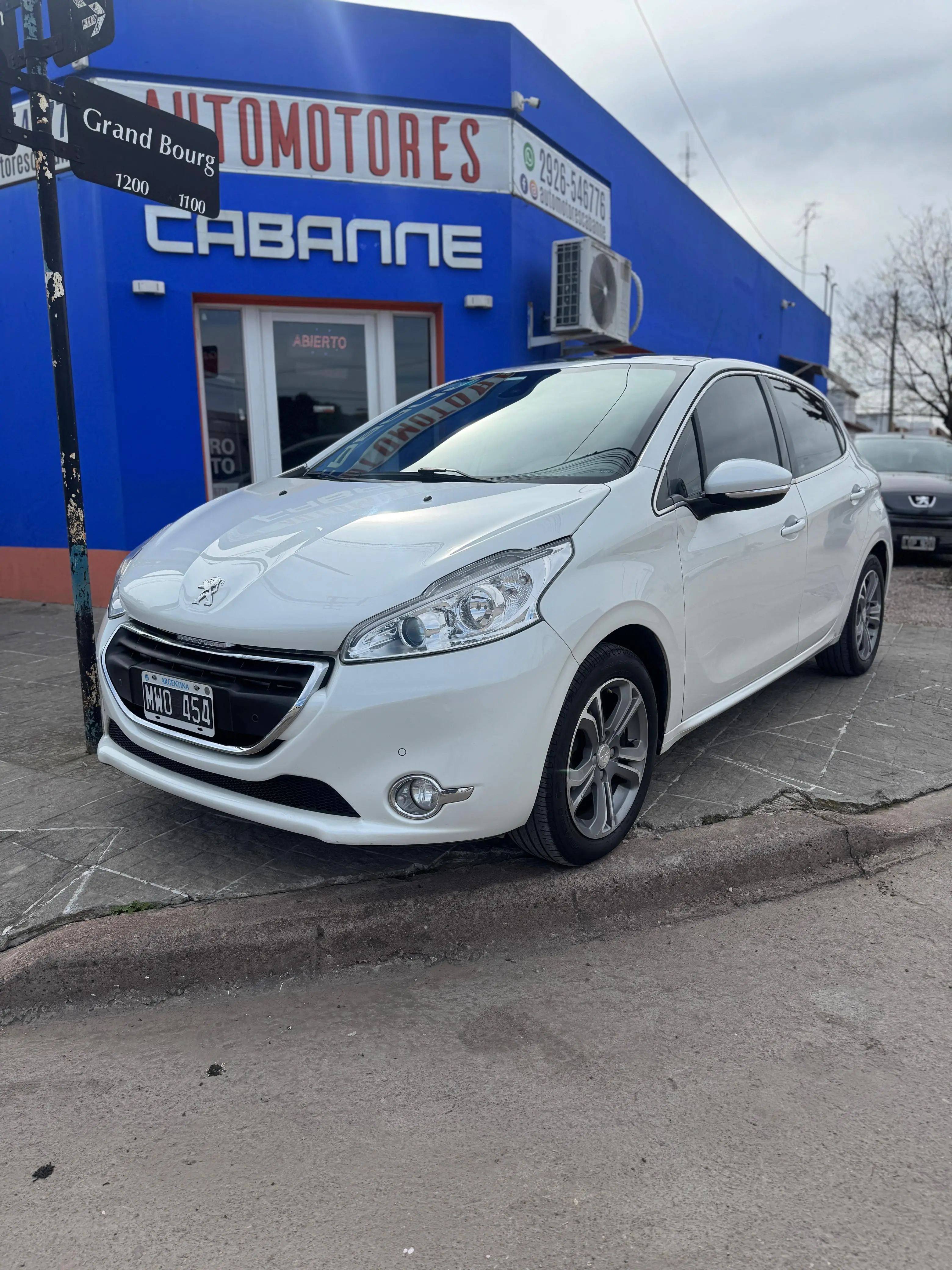Peugeot  208 feline en venta en Coronel Suárez